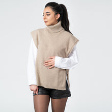 Load image into Gallery viewer, Sleevless Sweater Vest