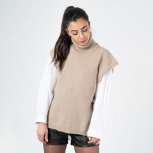 Load image into Gallery viewer, Sleevless Sweater Vest
